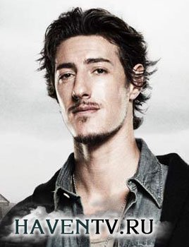   (Eric Balfour)